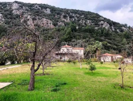 Villa Zu Verkaufen In Dalyan In 3500M2 Grundstück