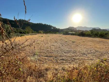 2000M2 Grundstück Zum Verkauf In Der Bebauten Gegend Des Dorfes Çandir