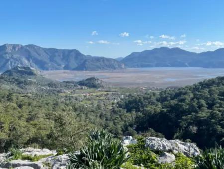 4000M2 Feld Zum Verkauf Mit Seeblick In Çandir