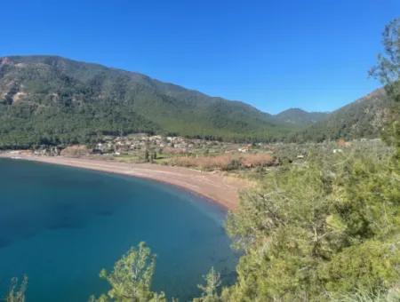 3250M2 Grundstück Zum Verkauf In Ekincik Mit Blick Auf Das Meer