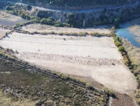 3210M2 2B Land For Sale By The Lake In Çandır