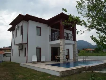 For Sale Luxury Villa In Plot Of 388M2 In 4 1 For Sale Bargain Villa For Sale Made