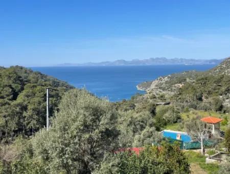 Village House For Sale In 4,400M2 Land With Full Sea View In Gökbel