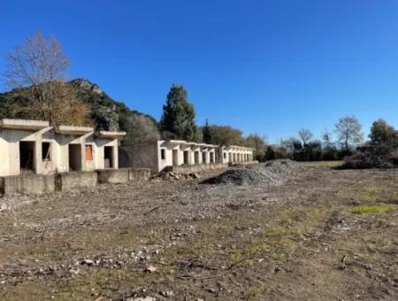 Dalyan Gülpınar'da  Anayola Sıfır 9,037M2 Satılık Arsa