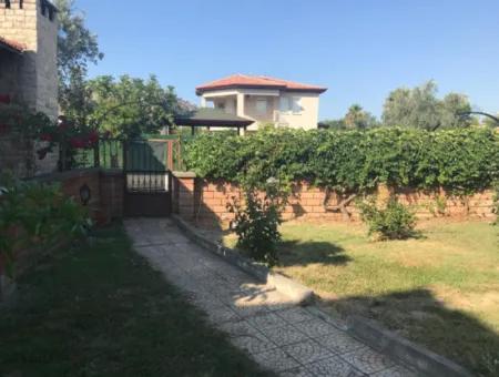 Dalyan'da 1000M2 Arsa İçin'de 4+1 Satılık Villa