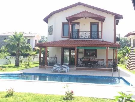 Dalyan Satılık Villa Dalyan 675M2 Arsa İçinde 4+1 Müstakil Satılık Villa